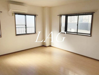 【居間・リビング】 | プレゼントコート | 洋室のお部屋です。