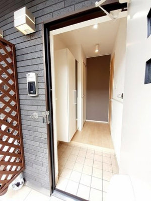 【玄関】 | エルグラード泉 | ゆったりとした玄関です