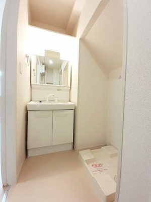 【洗面所】 | エルグラード泉 | 忙しい朝には欠かせない洗面所です