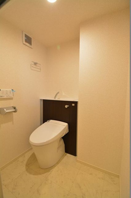 【トイレ】 | サンリット ヴィラⅡ | 温水洗浄便座付き