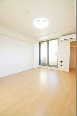 【寝室】 | サンリット ヴィラⅡ | 7.9帖寝室