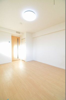 【洋室】 | サンリット ヴィラⅡ | 最上階角部屋、明るい居室です