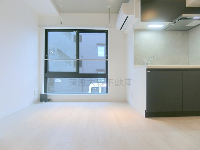 アーデン大森の居間・リビング|洋室7.8帖