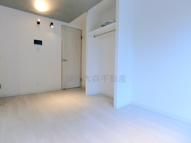 アーデン大森の居間・リビング|洋室7.8帖