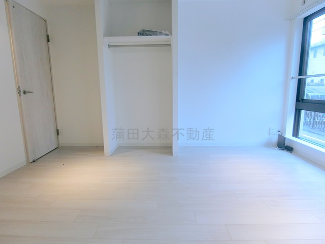 アーデン大森の居間・リビング|洋室7.8帖