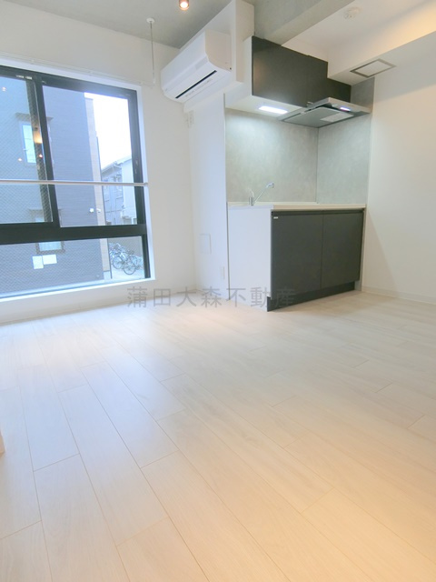 アーデン大森の居間・リビング|洋室7.8帖