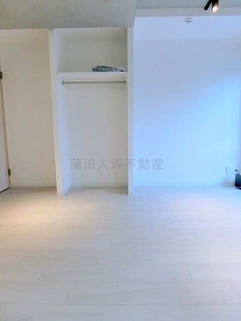 アーデン大森の居間・リビング|洋室7.8帖