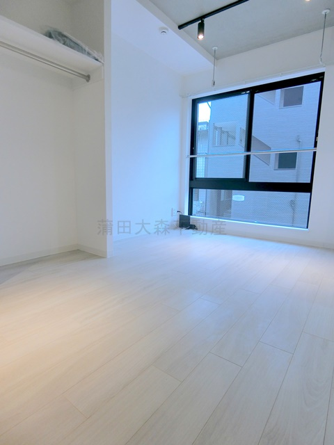 アーデン大森の居間・リビング|洋室7.8帖