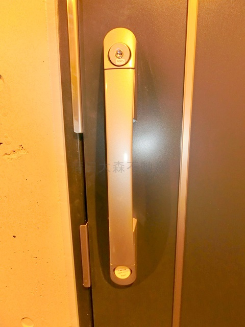 アーデン大森の玄関