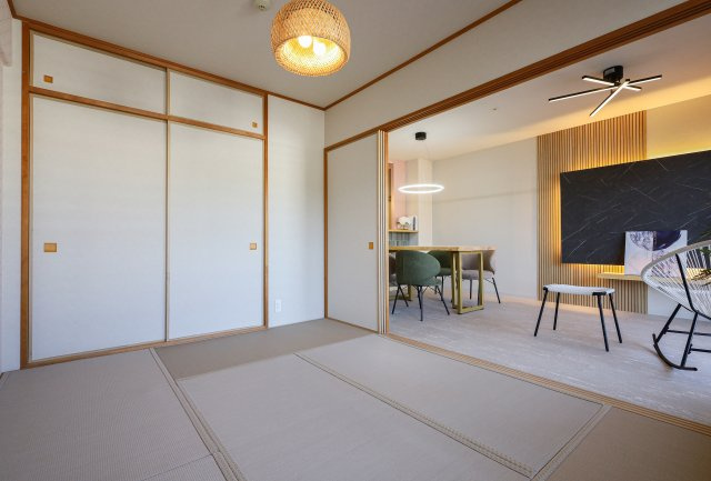 レックス・フェスタ野洲　天然木フルリノベーションの和室