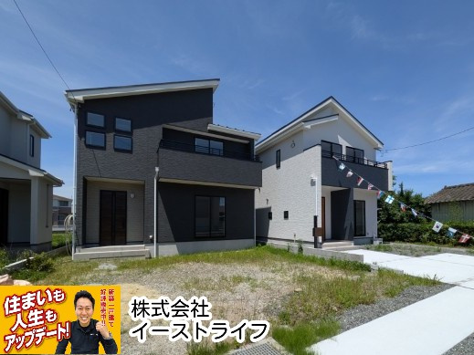 【新築戸建】　いわき市錦町花ノ井3期の外観|4,5号棟外観写真　手前の黒っぽい外壁が4号棟、奥の白っぽい外壁が5号棟になります。