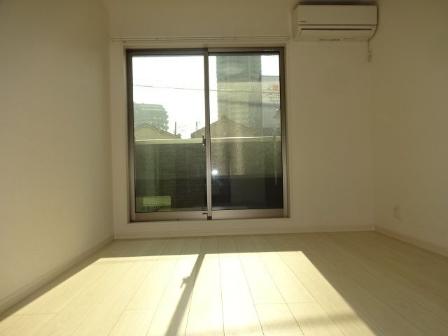 ＳＯＲＥＶＥ大島(ソレーヴ大島)の居間・リビング