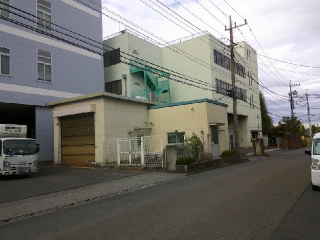 日野市新町５丁目の倉庫