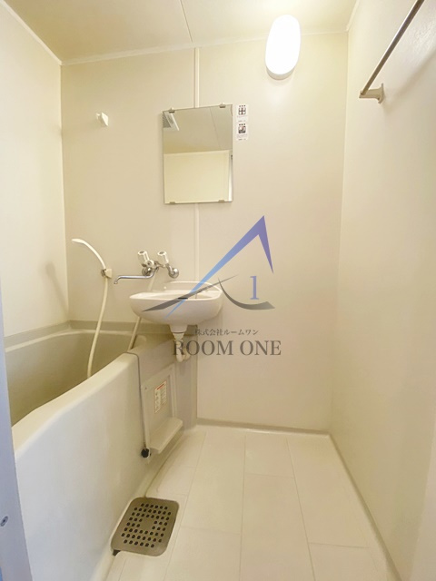 ロイヤルコスモの浴室|お風呂です。