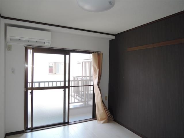 セゾンドゥーの居間・リビング|洋室６帖