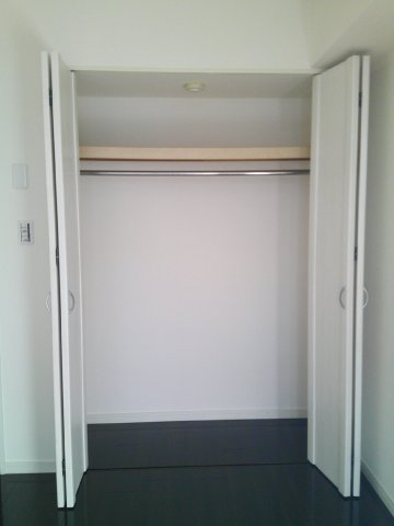 大阪市中央区今橋１丁目の賃貸マンションの収納