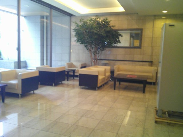 大阪市中央区今橋１丁目の賃貸マンションのロビー