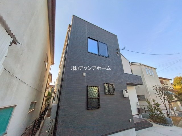 所沢市北中1丁目・全1棟　新築一戸建　～LDK18帖～の外観|2026年1月15日撮影