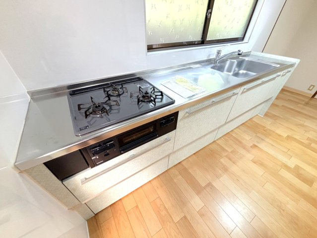 中野東6丁目戸建のキッチン