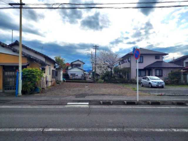 売土地　静岡市葵区上足洗3丁目の前面道路含む現地写真