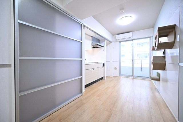 グランプレオ武蔵野の洋室