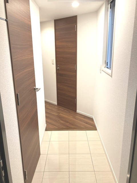 バウスフラッツ品川キャナルサイドの玄関|※写真は同タイプ住戸です。