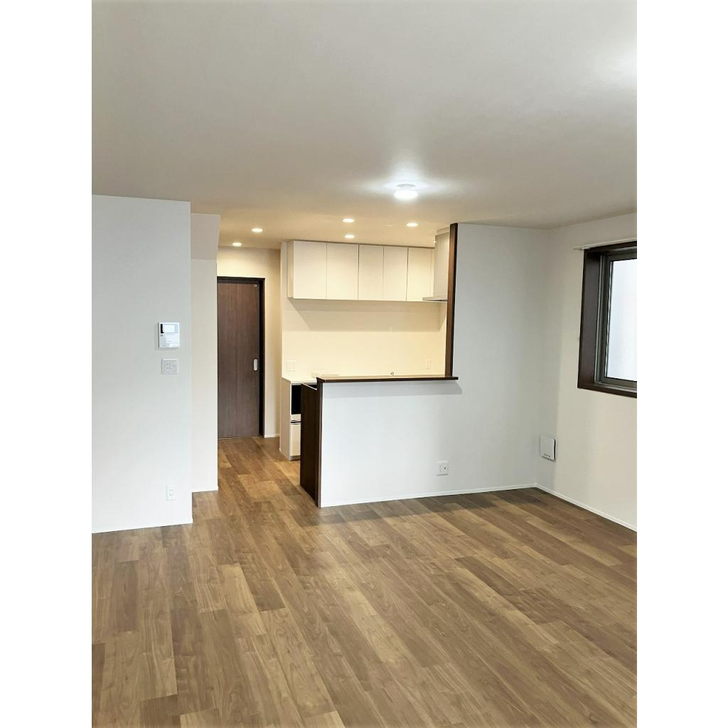 北新宿戸建の居間・リビング