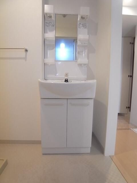 シャローム南小岩の独立洗面台