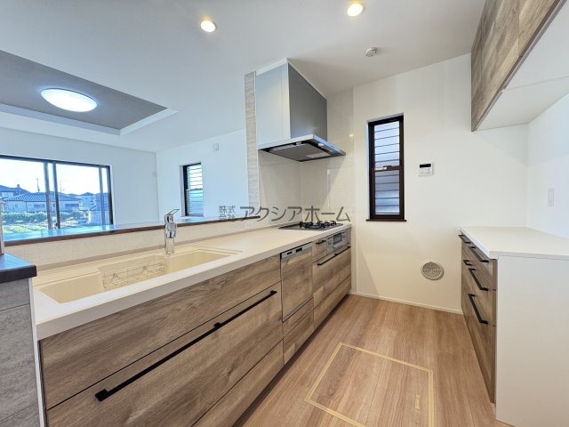 所沢市所沢新町・全1棟　新築一戸建　～階段付小屋裏収納あり～の設備