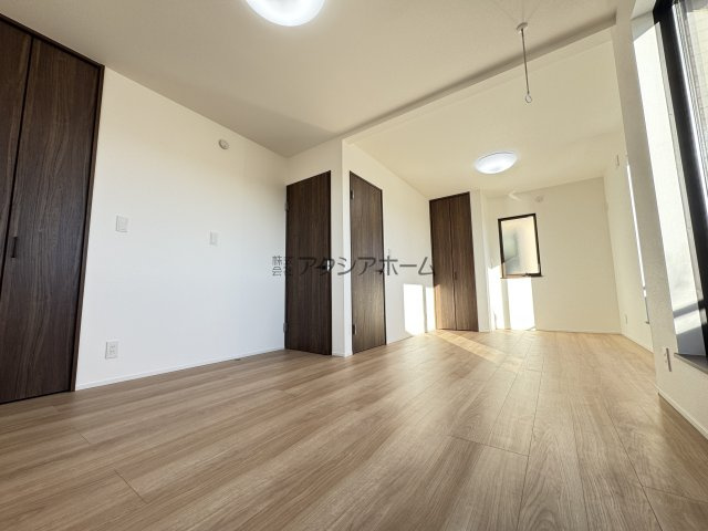 所沢市所沢新町・全1棟　新築一戸建　～階段付小屋裏収納あり～の設備