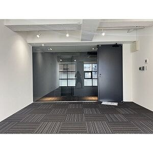 大阪市中央区西心斎橋２丁目の店舗事務所の内装