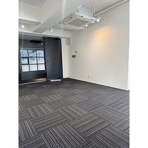 大阪市中央区西心斎橋２丁目の店舗事務所の内装