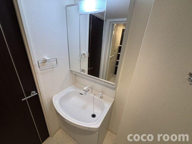 カトルパレ駅南の独立洗面台