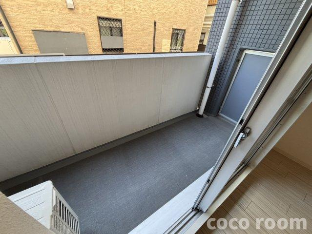 カトルパレ駅南のバルコニー