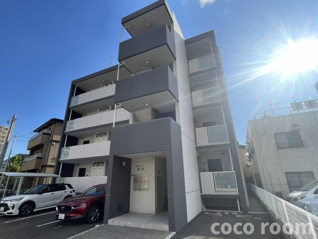 カトルパレ駅南の外観