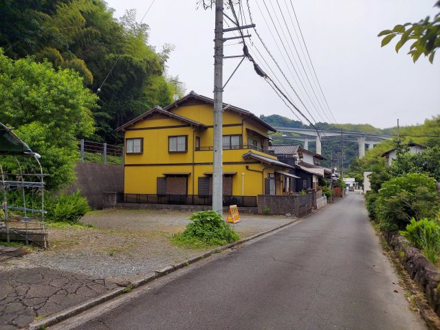 売土地　静岡市清水区伊佐布の前面道路含む現地写真|道路幅は５Mです！