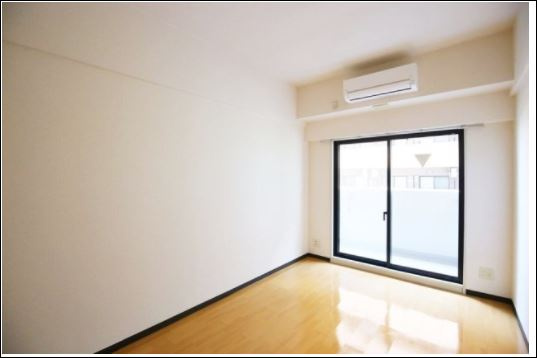 藤和シティスクエア練馬の居間・リビング|過ごしやすい室内です