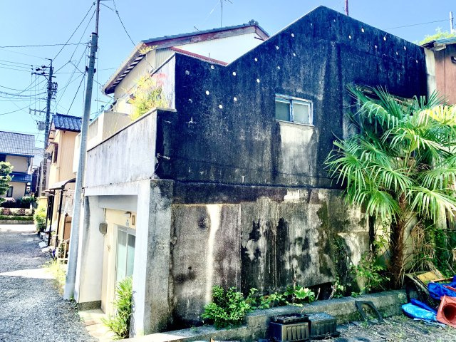 売土地　静岡市葵区沓谷２丁目の前面道路含む現地写真|駅までの交通手段が豊富です。