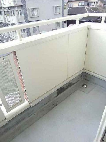 【バルコニー】