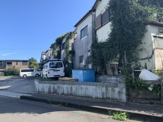 売土地　静岡市葵区唐瀬3丁目の前面道路含む現地写真|裏は開けていて眺望も良さそうです