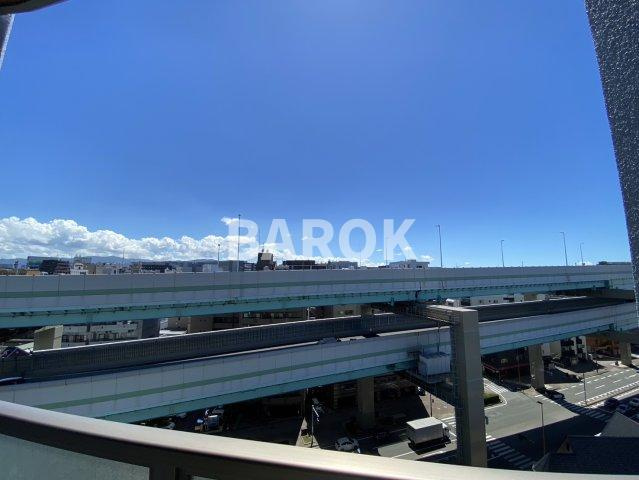 ORIENT №103のバルコニー