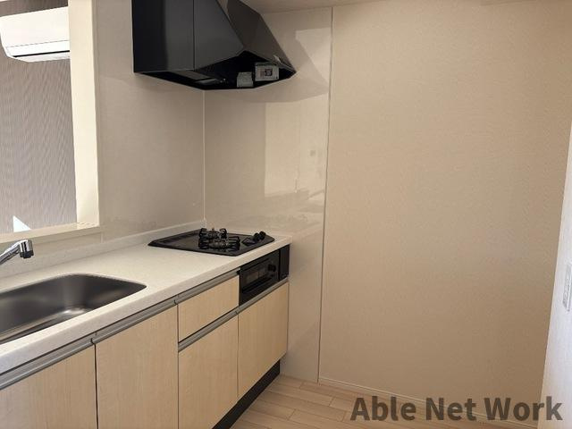 シェーンハイムＢのキッチン|コンロ＆グリル付きカウンターキッチン