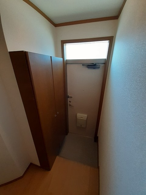 ファミール・ヒロ　Nの玄関