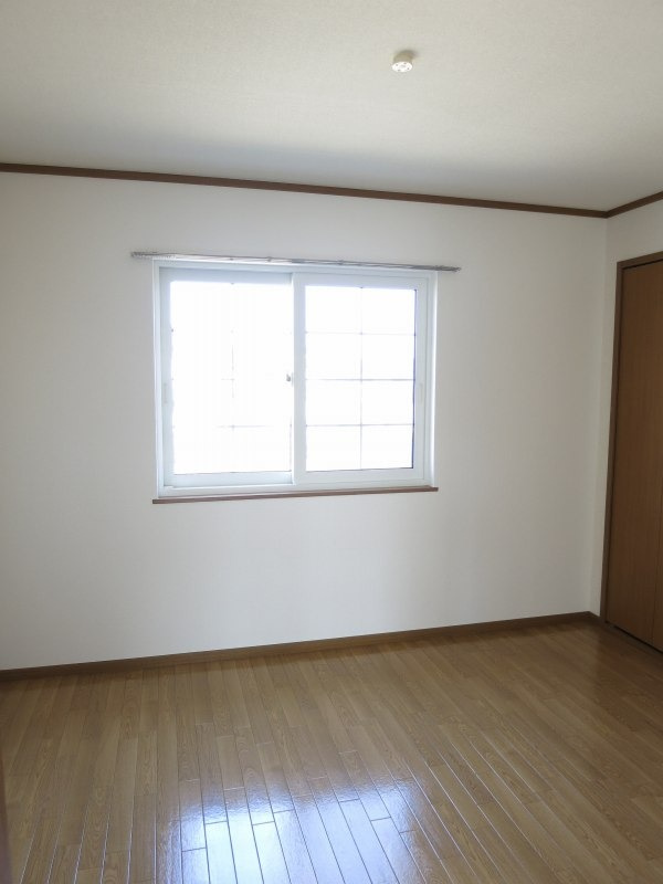 ファミール・ヒロ　Nのその他