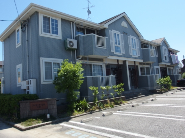 ファミール・ヒロ　N