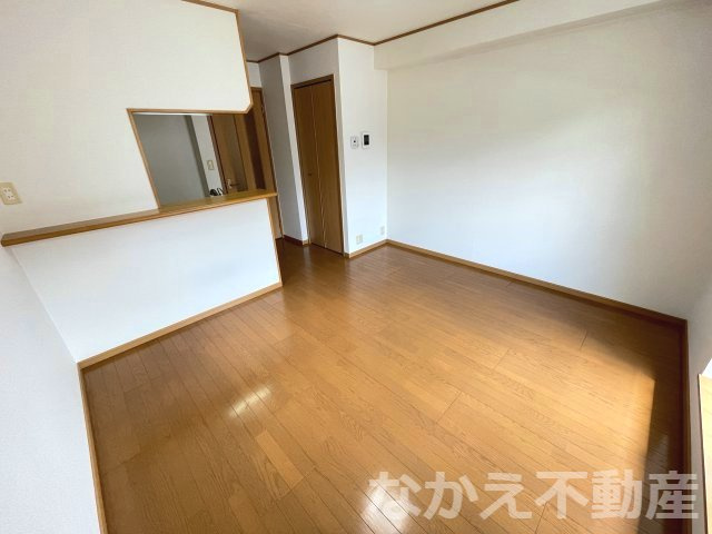 【居間・リビング】