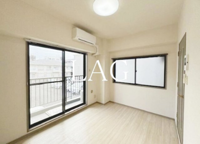 【居間・リビング】 | グレース富士美 | 洋室のお部屋です。