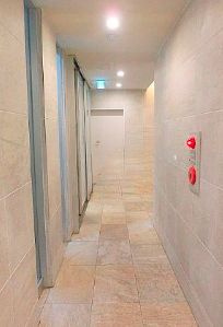 【その他共用部分】 | ヴィラ・トリシクル | 清潔なロビーです