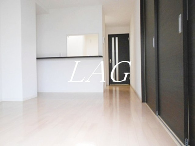 【居間・リビング】 | エスト四つ木 | 洋室のお部屋です。