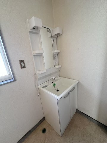【独立洗面台】